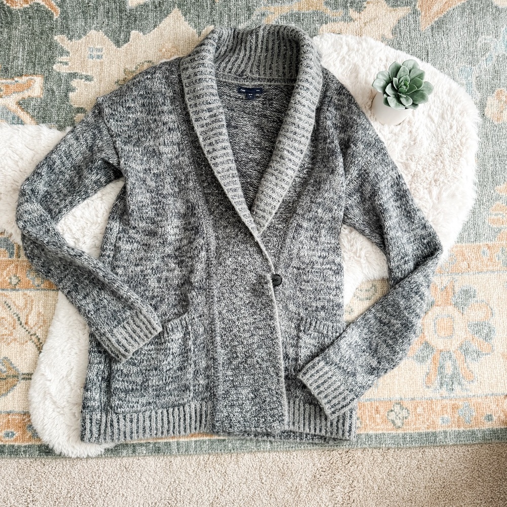 Gap Gray & White Knit Front Button Cardigan- Size… - image 1